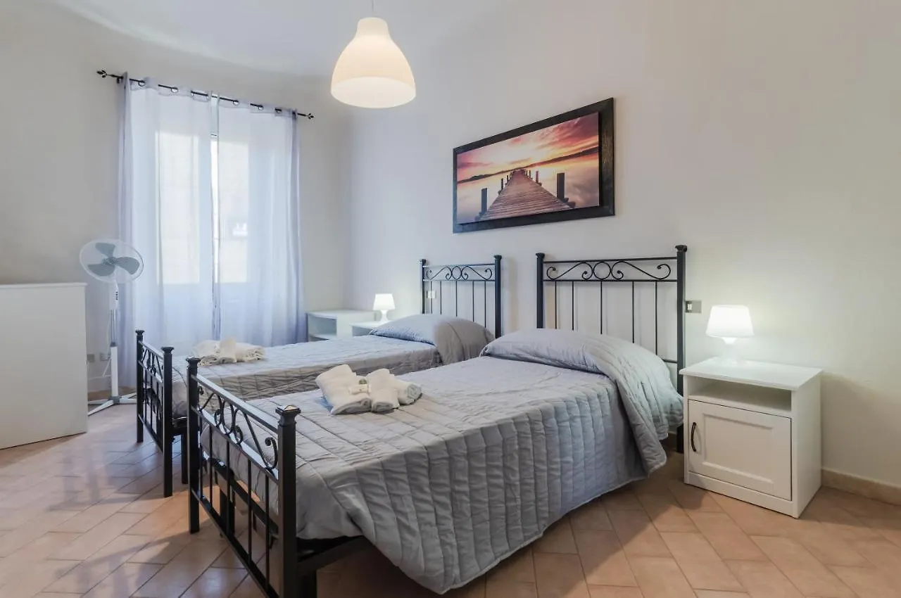 Porto Mirabello & Central Station Comfy Apt X5! La Spezia