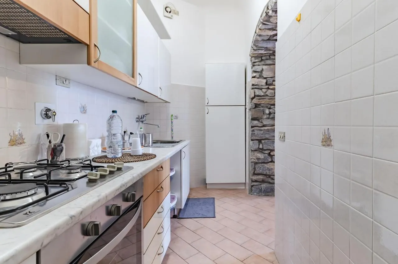 Porto Mirabello & Central Station Comfy Apt X5! La Spezia 0*,  Italy