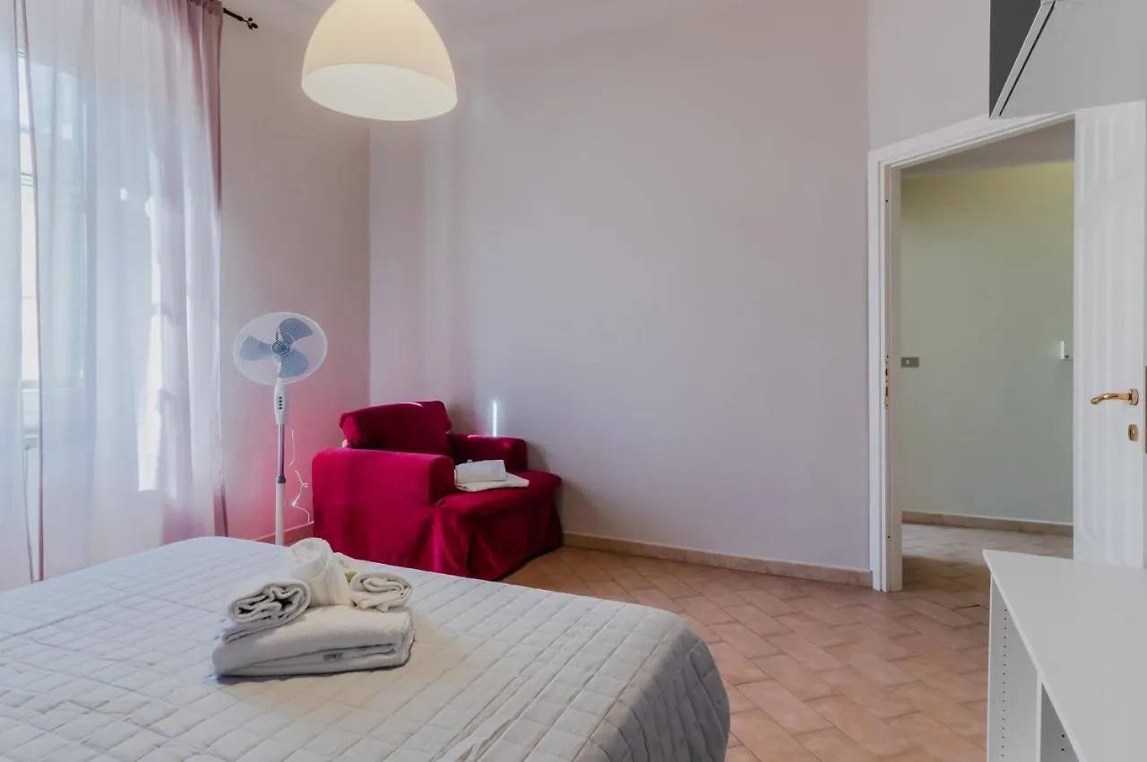 Porto Mirabello & Central Station Comfy Apt X5! La Spezia Apartment